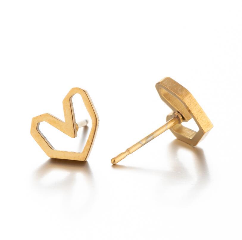fashion heart shape stainless steel ear studs 1 pair