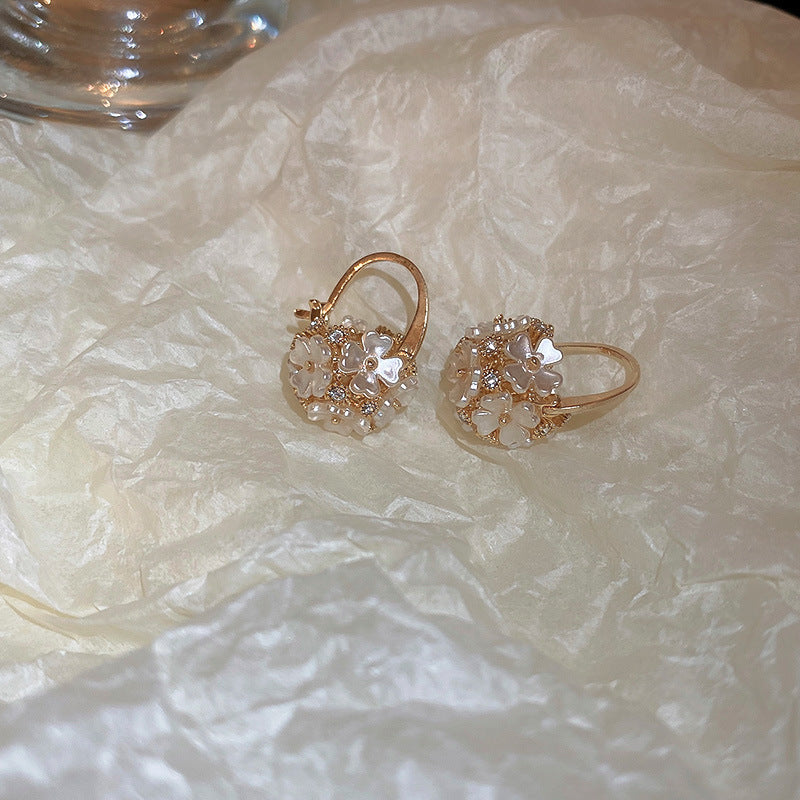 1 pair fashion flower arylic copper inlay rhinestones women's earrings