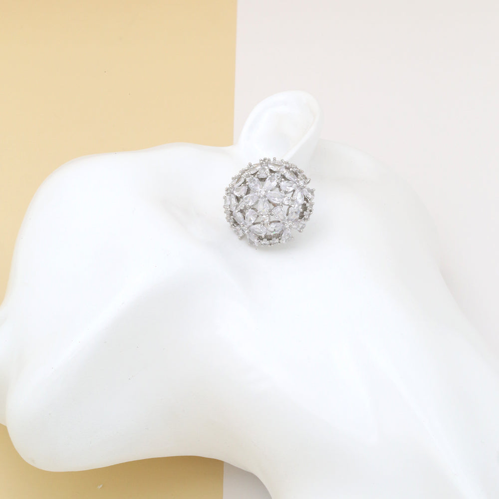1 Pair Luxurious Simple Style Solid Color Plating Hollow Out Inlay Copper Zircon 18K Gold Plated Ear Studs