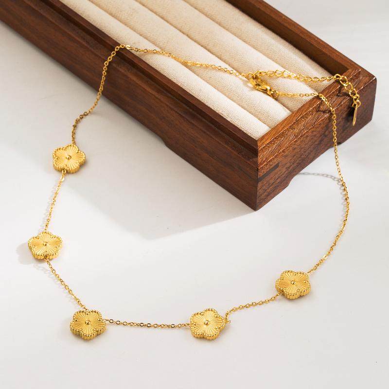 304 Stainless Steel 18K Gold Plated Basic Vintage Style Plating Flower Bracelets Ear Studs Necklace